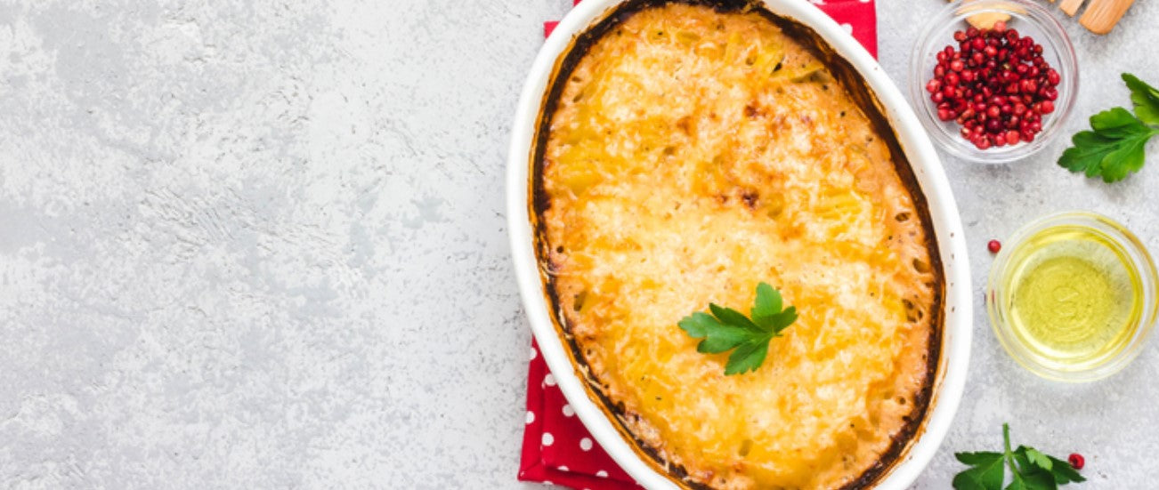 Ovenschotel met prei, gehakt en aardappelschijfjes
